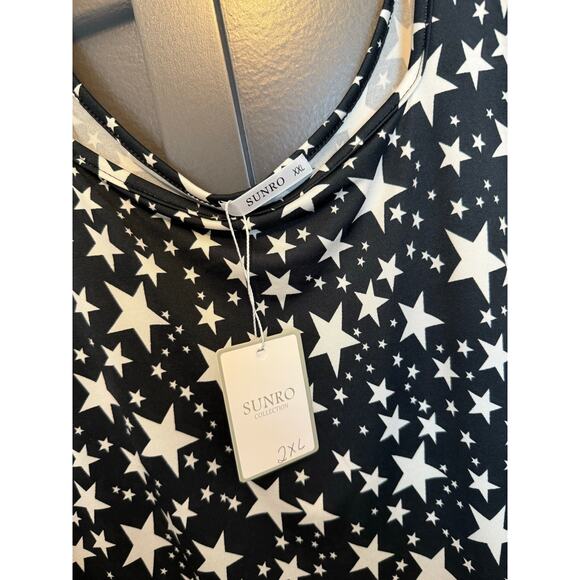 ▪️Black and white butter soft star print bodysuit - Picture 3 of 5